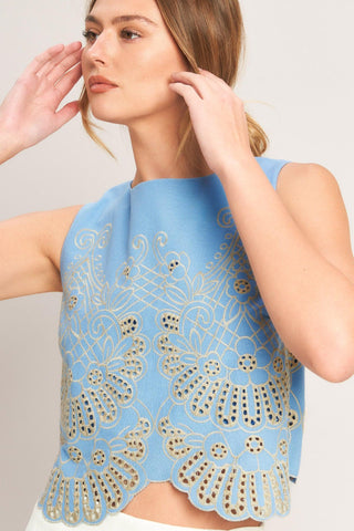 SKY BLOOM WOVEN EYELET TOP - Glamourous Grace