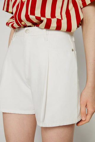 The Pleated Fun Short HJ117 - Glamourous Grace