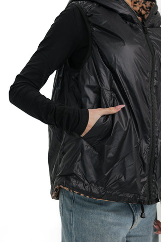 Reversible Light Insulated Vest Black | Leo