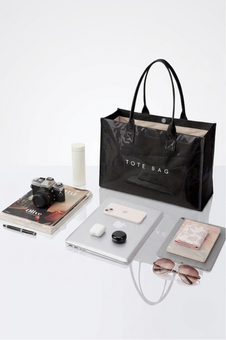 SC - ETA 9/30-10/14 Fawntastic Vinyl Tote Bag - Glamourous Grace