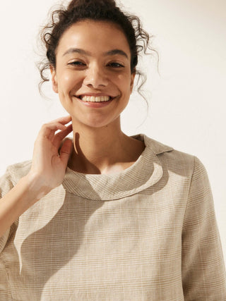 Linen Round Soft-Fold Collar Top LAURA - Glamourous Grace