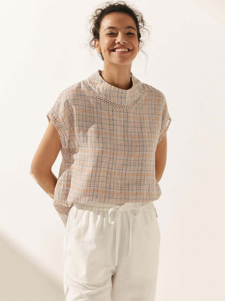 Linen Cutout Turtleneck Top QUINN - Glamourous Grace