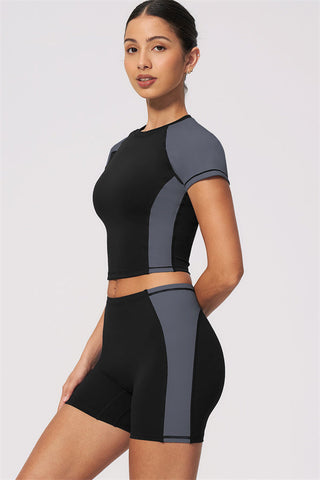 The Sandstone T-shirt Shorts 2-Piece Set