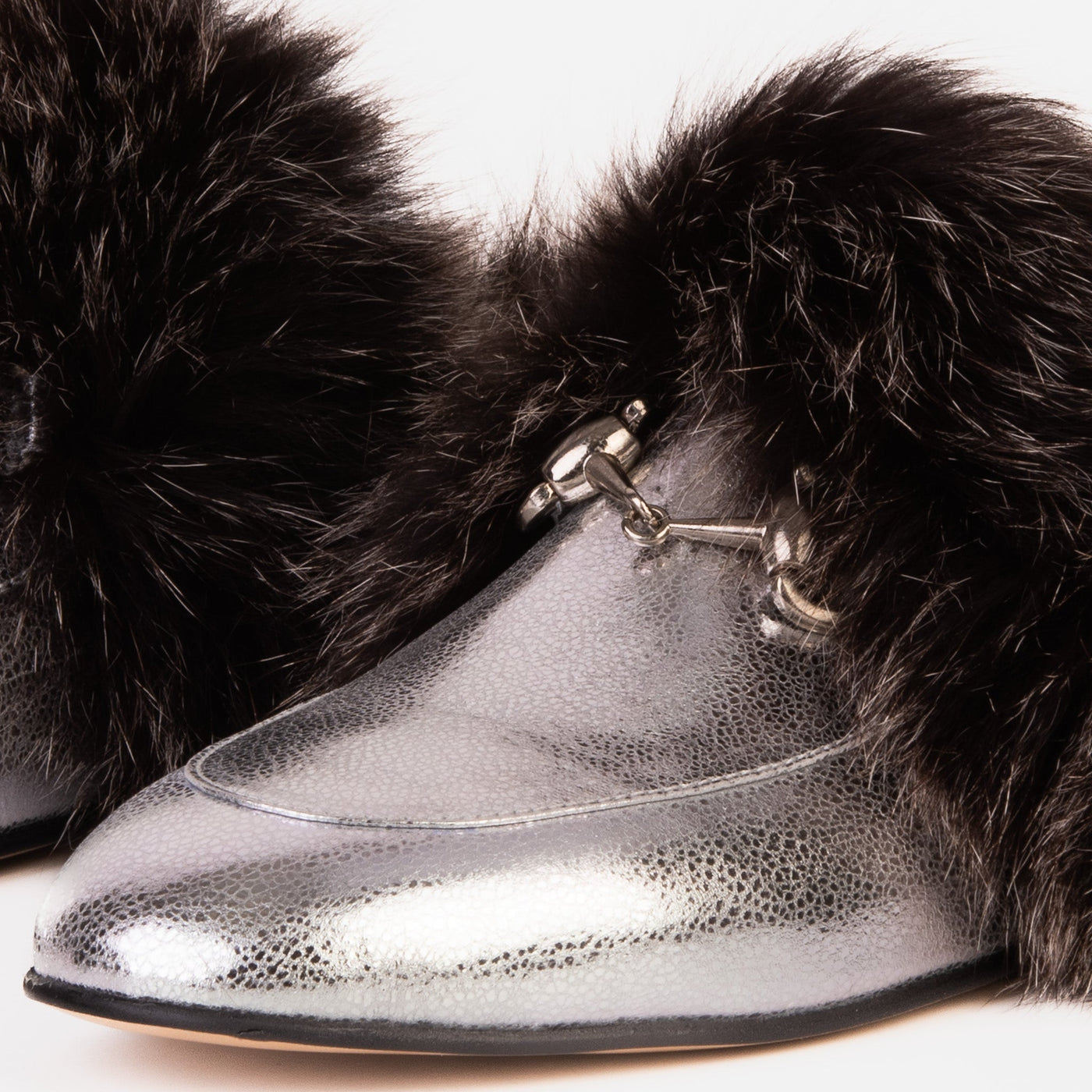 The Izmir Silver Leather Natural Fur Women Slipper - Glamourous Grace