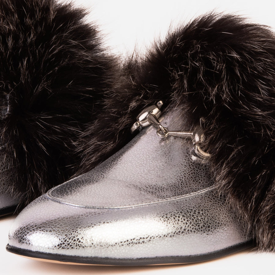 The Izmir Silver Leather Natural Fur Women Slipper - Glamourous Grace