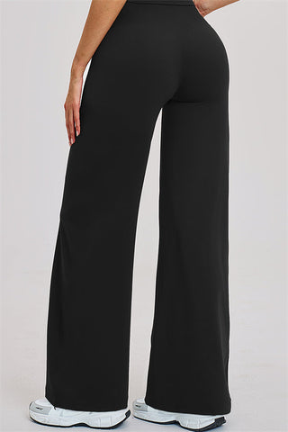 The Dynamic Crop Top Straight Leg Pants 2-Piece Set