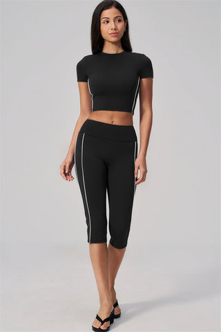 The Breathe T-shirt Capri Leggings 2-Piece Set