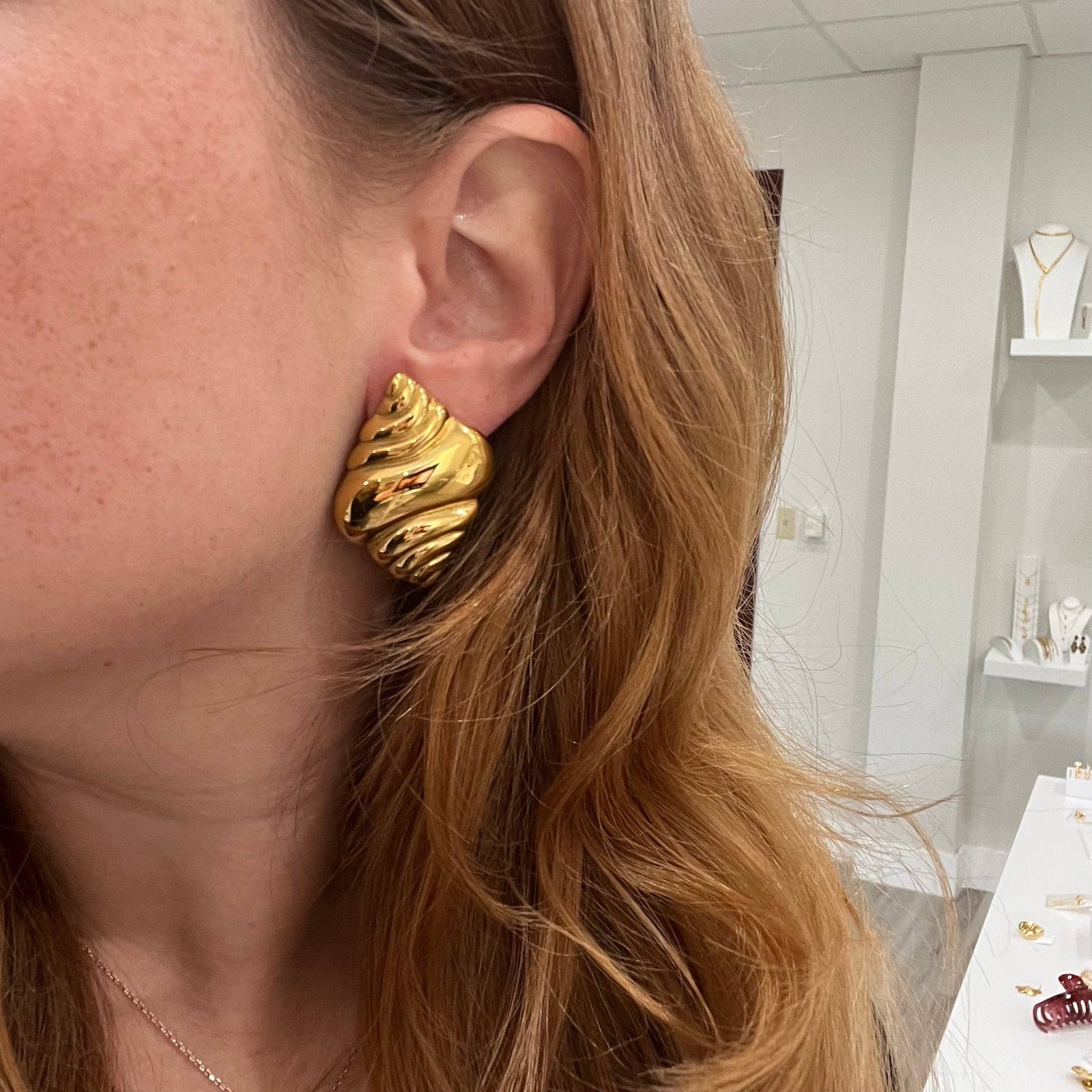 Luliana Shell Earring