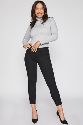Women's Petite WannaBettaButt Skinny Jean