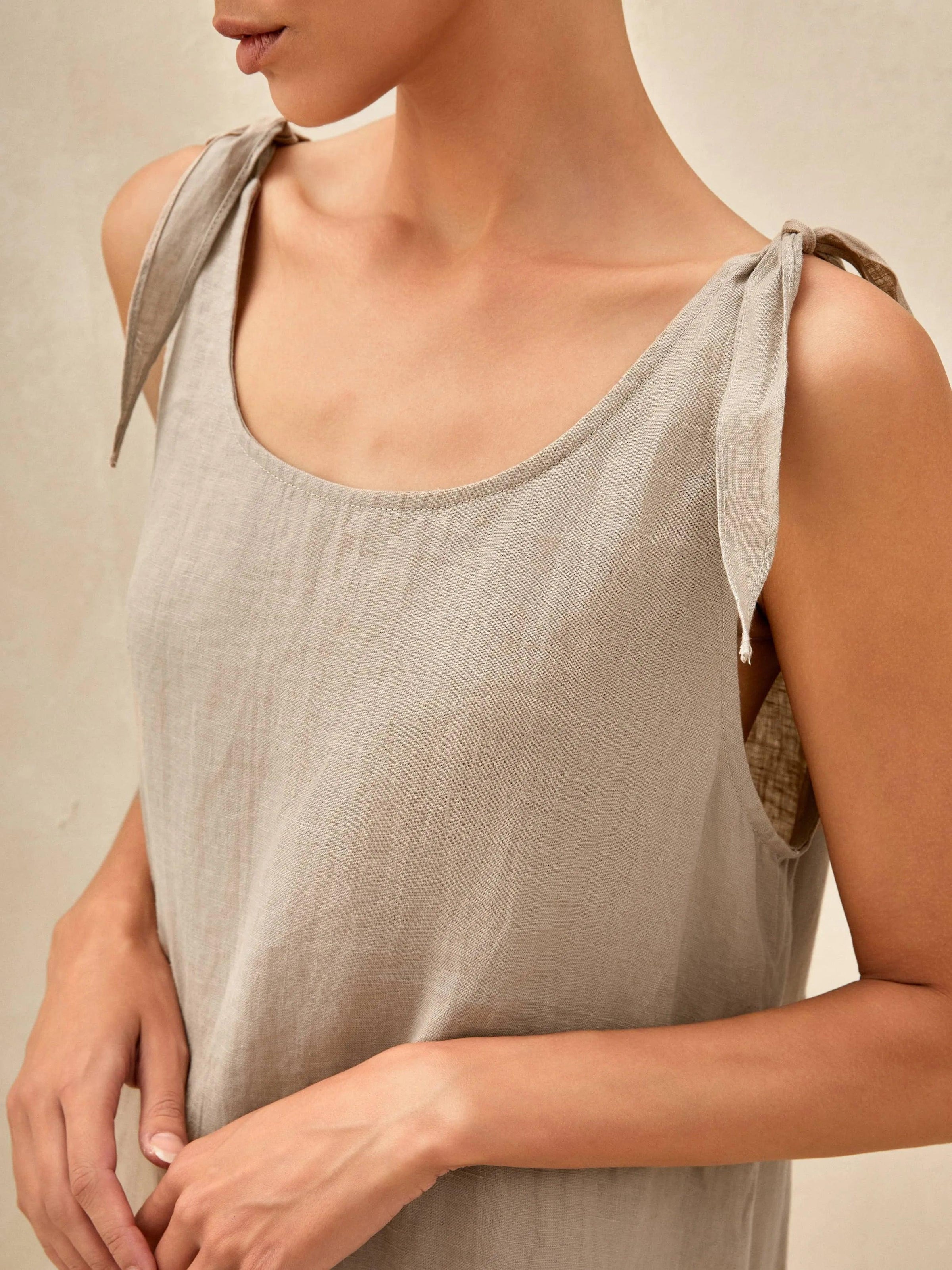 100% Linen Camisole Dress QEARL - Glamourous Grace