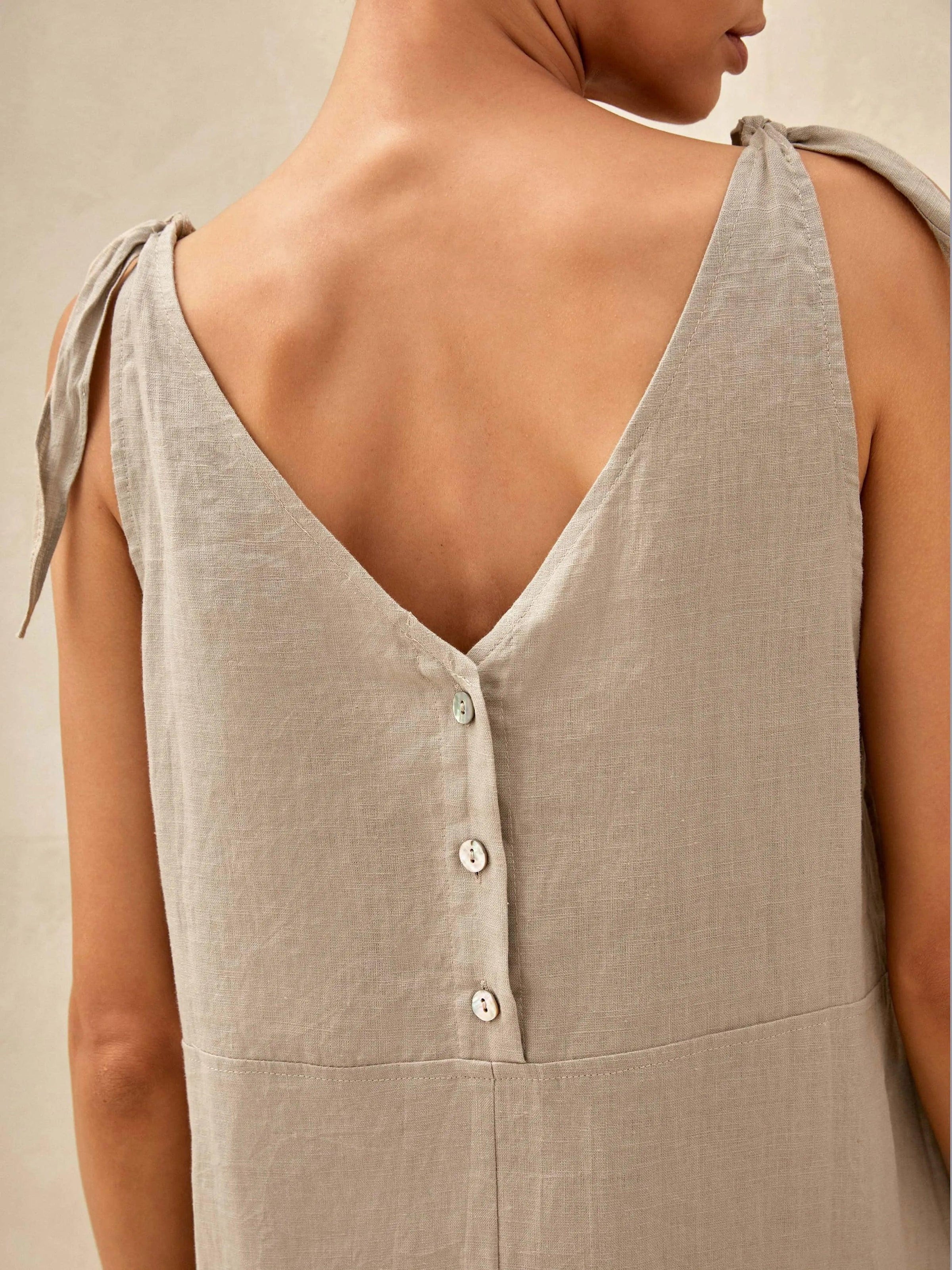 100% Linen Camisole Dress QEARL - Glamourous Grace