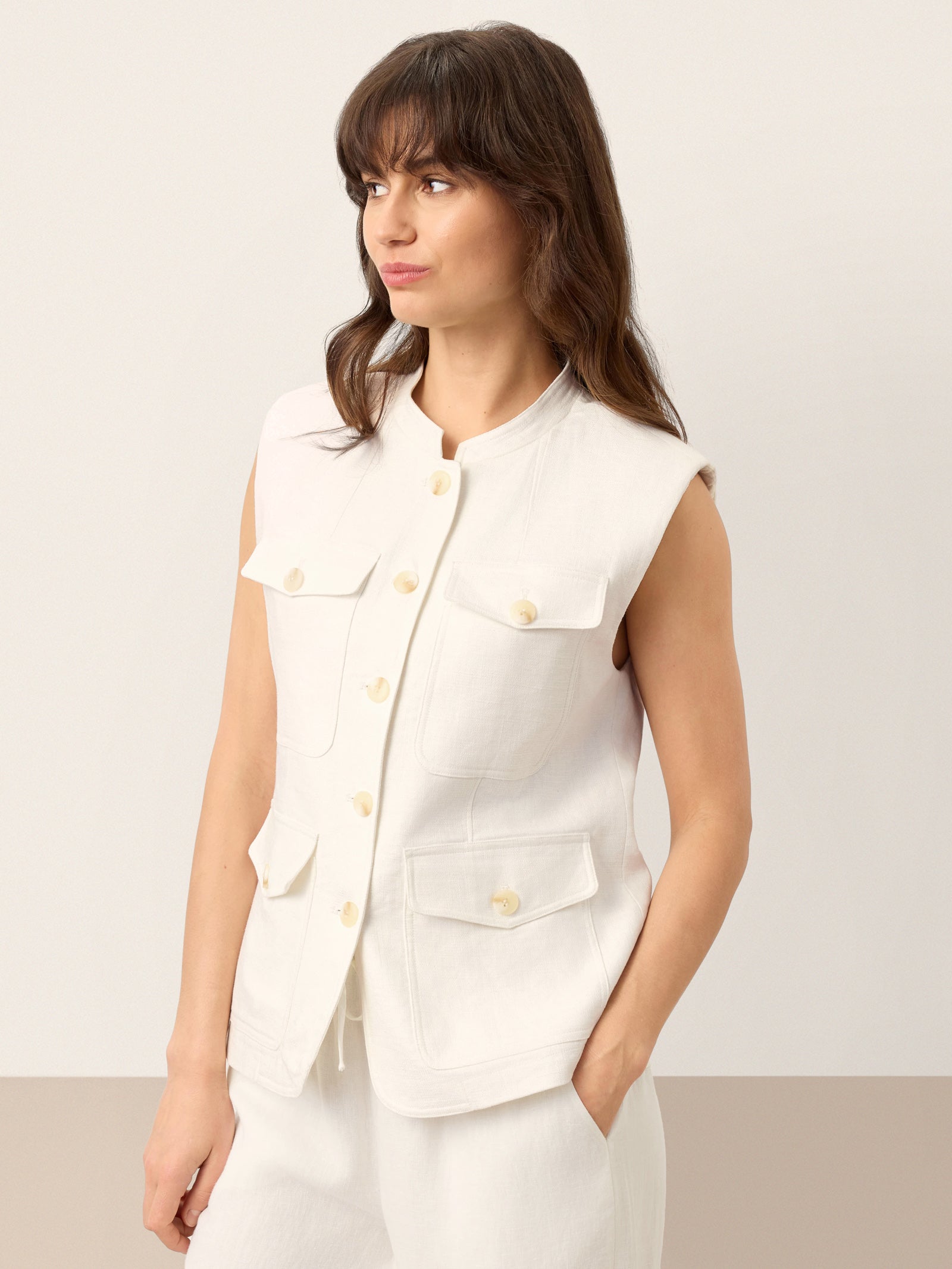 Linen Four-Pocket Tailored Sleeveless Vest COSIMA - Glamourous Grace
