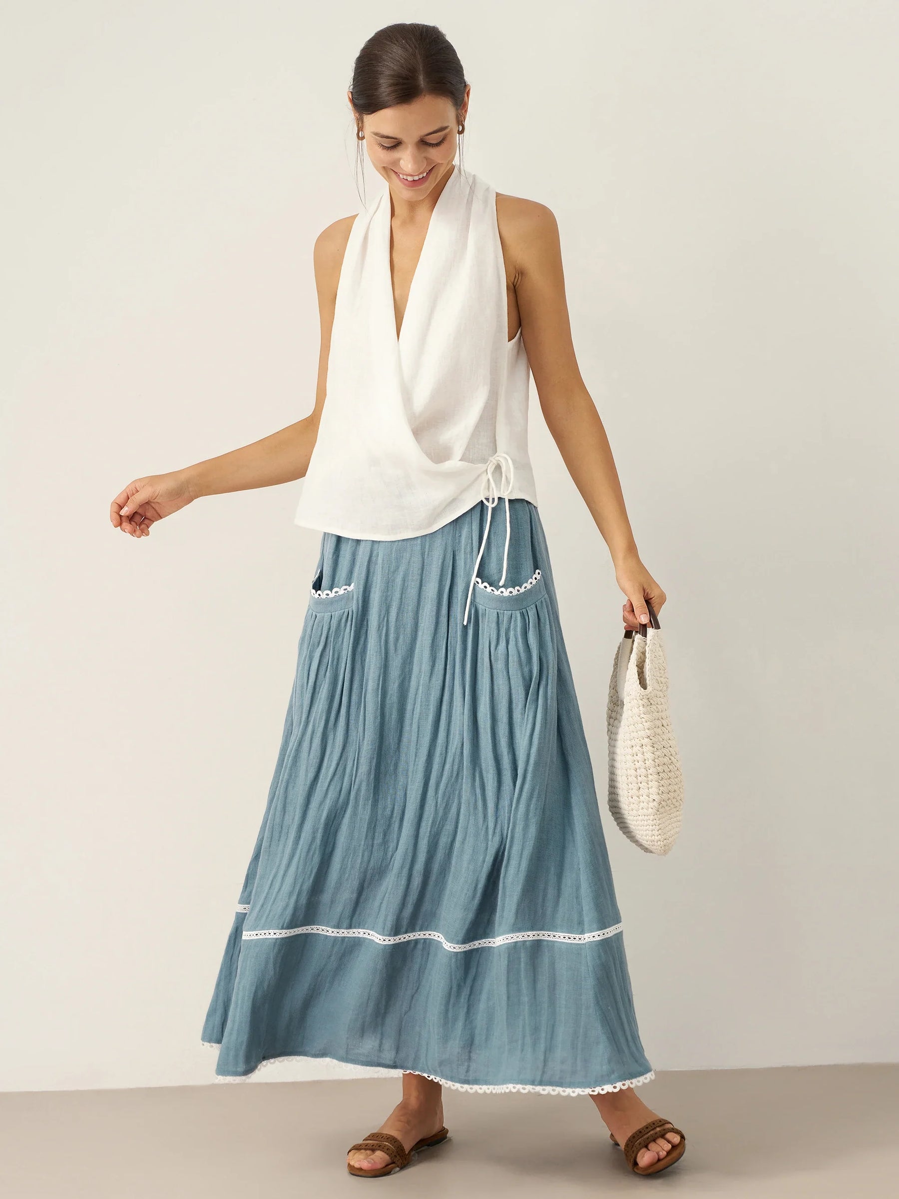 100% Linen Halter Neck Tie-Front Crop Top FAYE - Glamourous Grace
