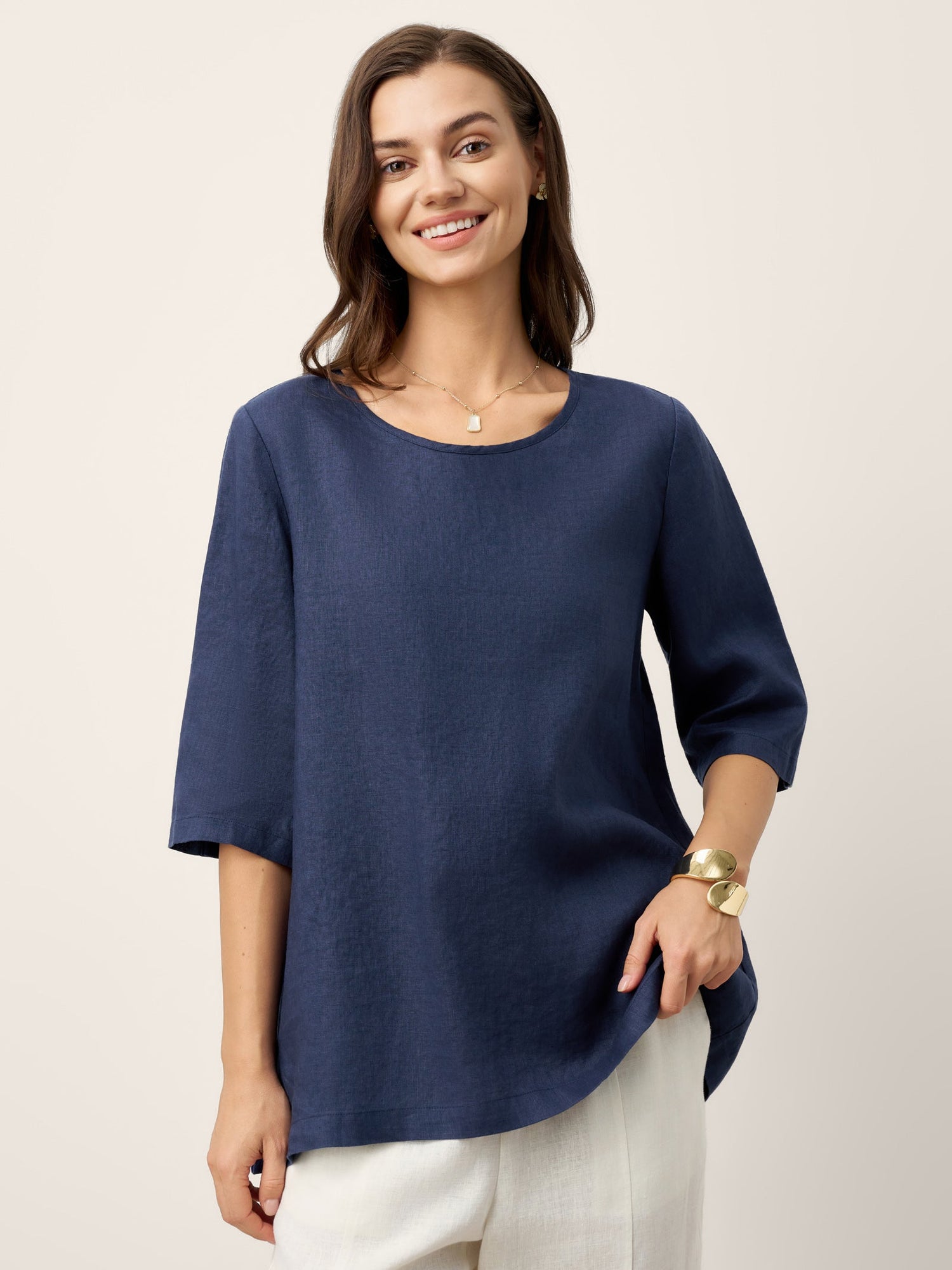 100% Linen Relaxed Back Button Top with Tab Sleeves SYLVANA - Glamourous Grace