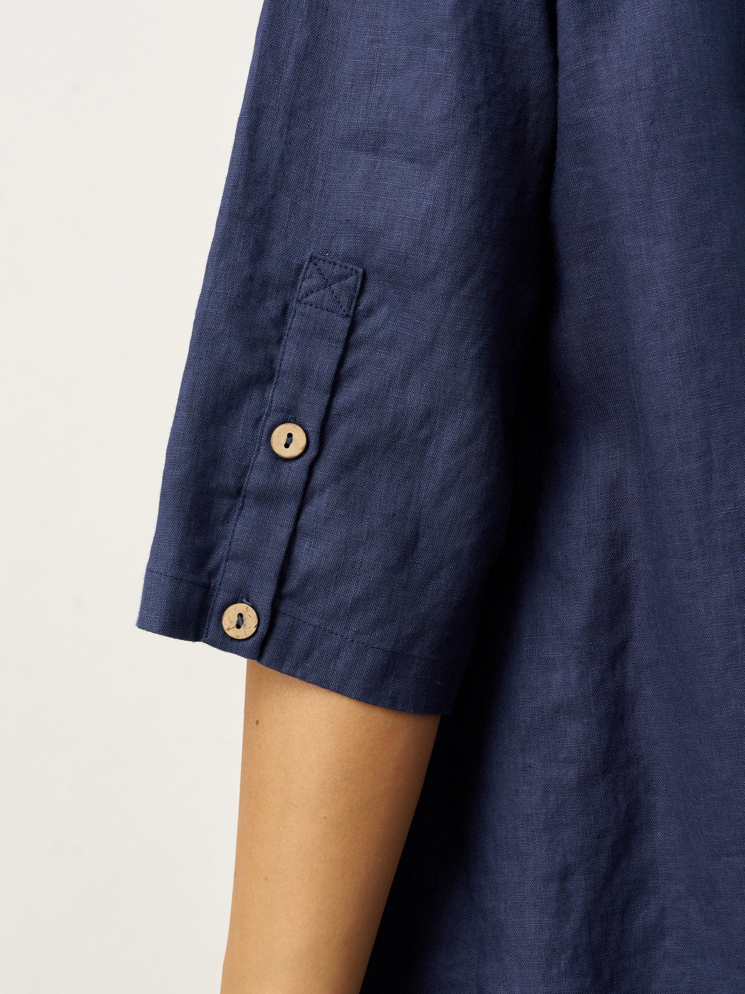 100% Linen Relaxed Back Button Top with Tab Sleeves SYLVANA - Glamourous Grace