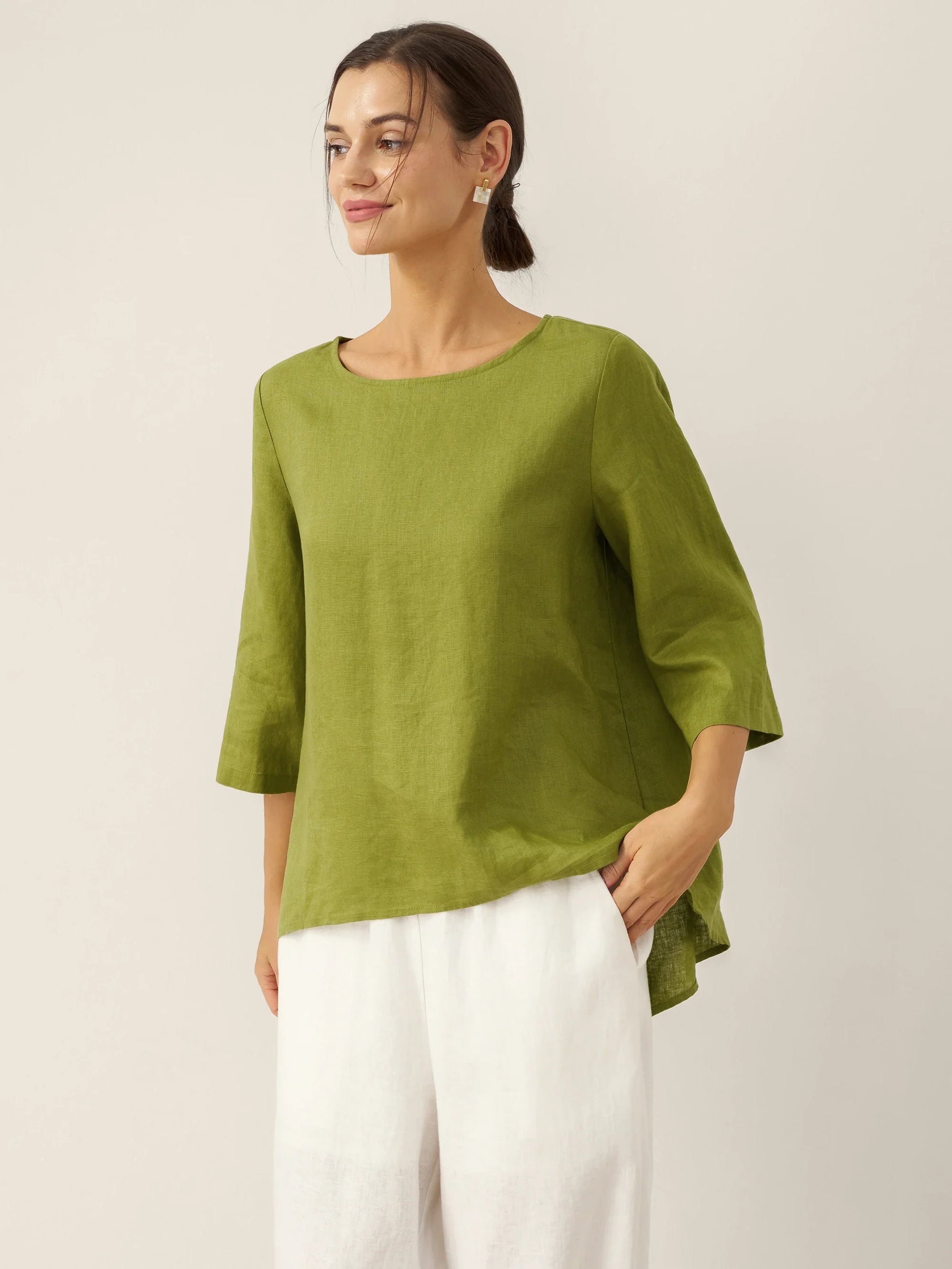 100% Linen Round Neck Asymmetrical Hem Top BRIANNA - Glamourous Grace