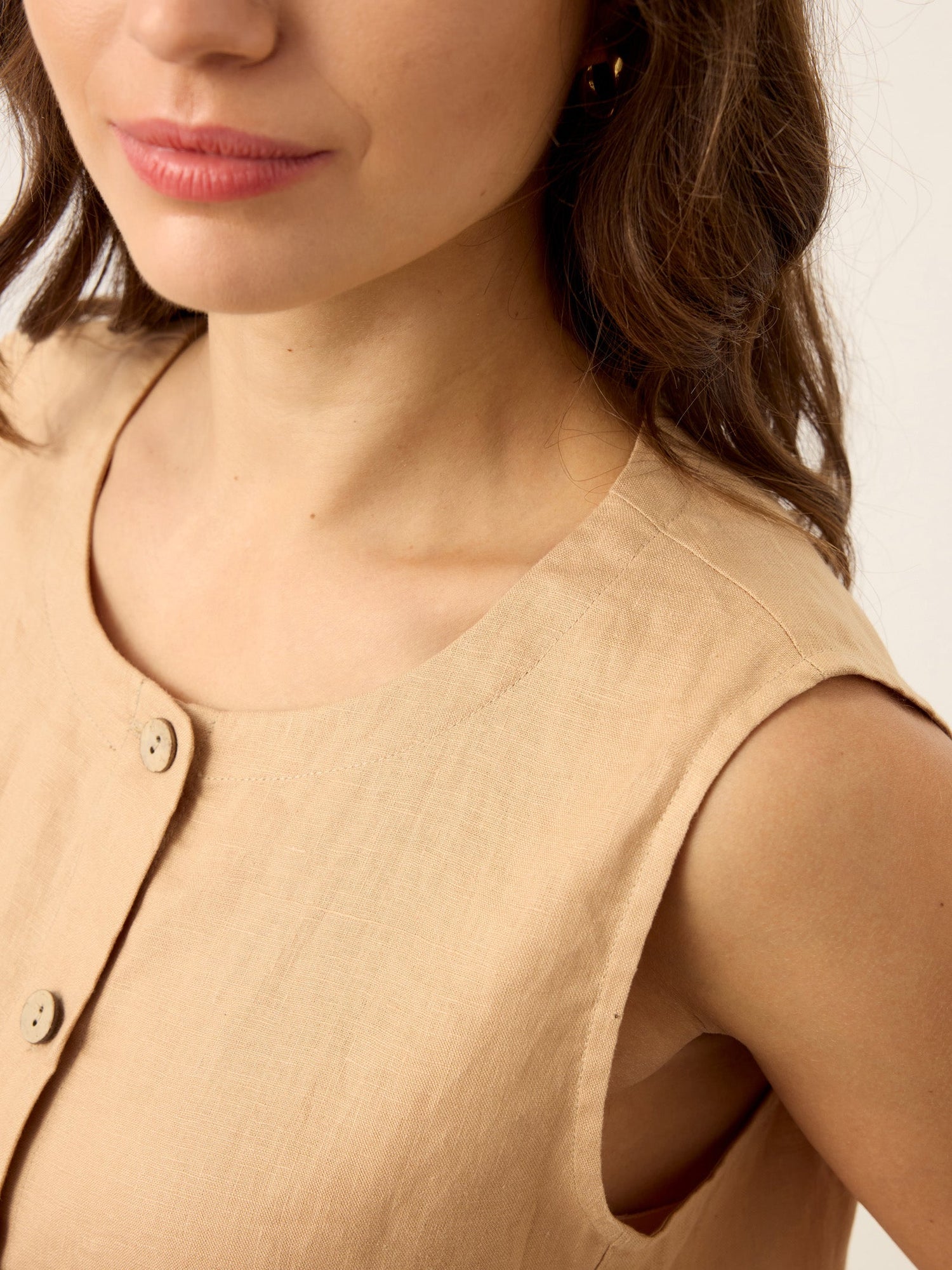 100% Linen Cinch-Back Sleeveless Tailored Vest BRONWYN - Glamourous Grace