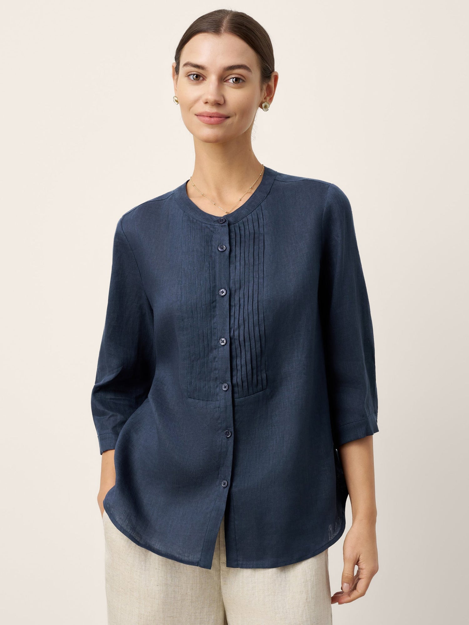 100% Linen Sculpted Accordion Pleat Crew Neck Shirt RANA - Glamourous Grace