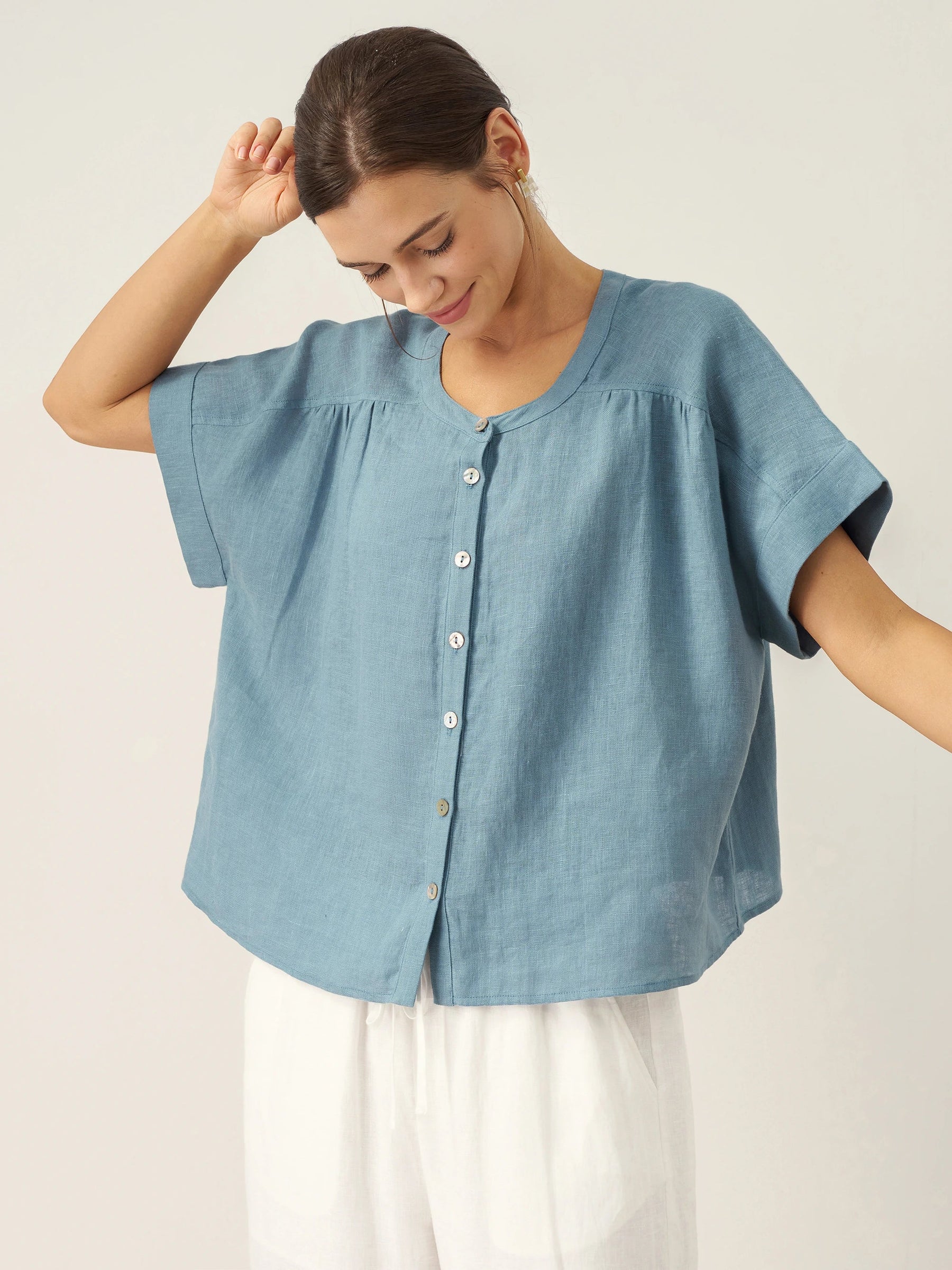 100% Linen Short Sleeve Crew Neck Shirt FINA - Glamourous Grace