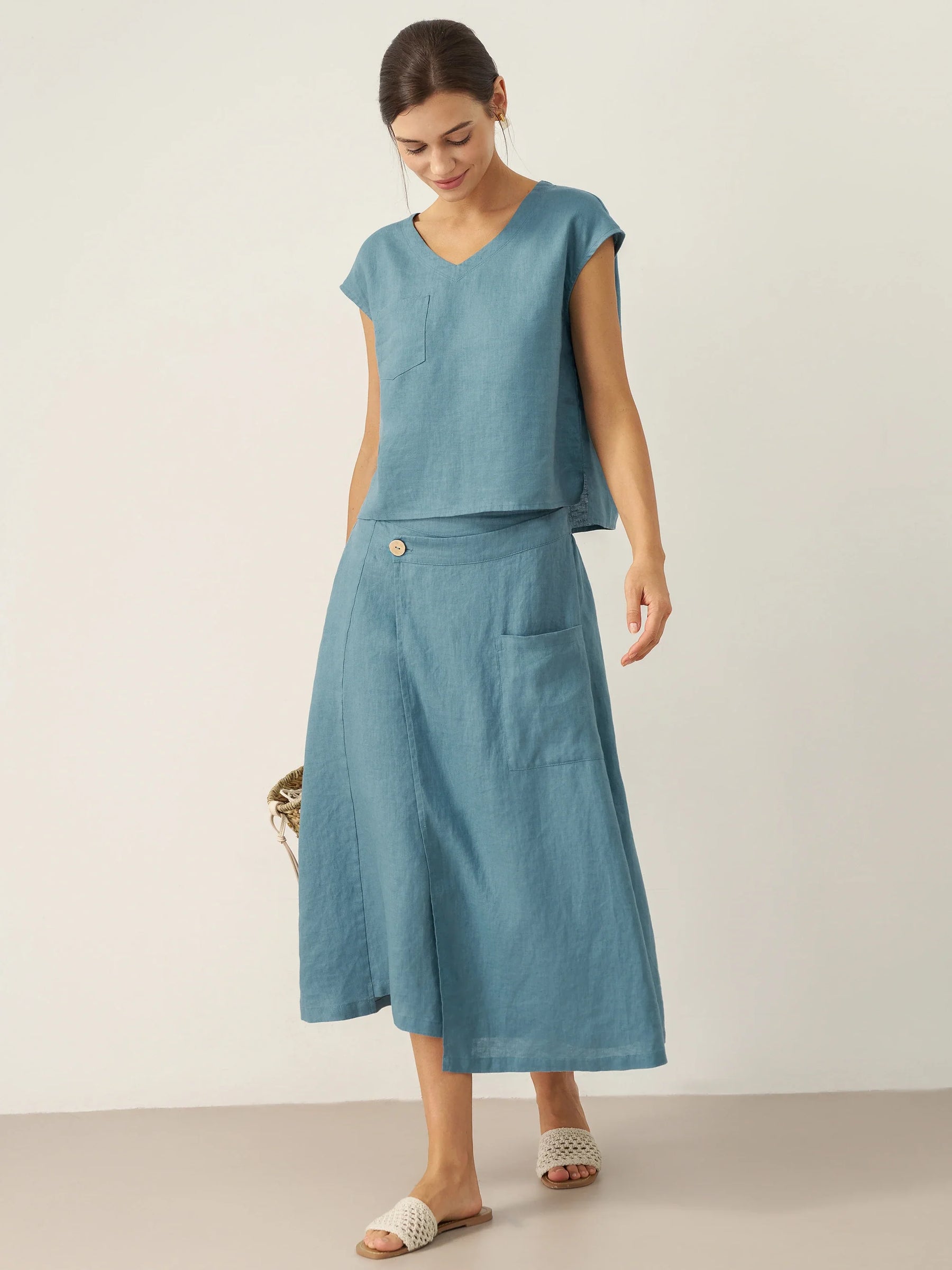 100% Linen V-Neck Cap Sleeve Crop Top FRESSA - Glamourous Grace