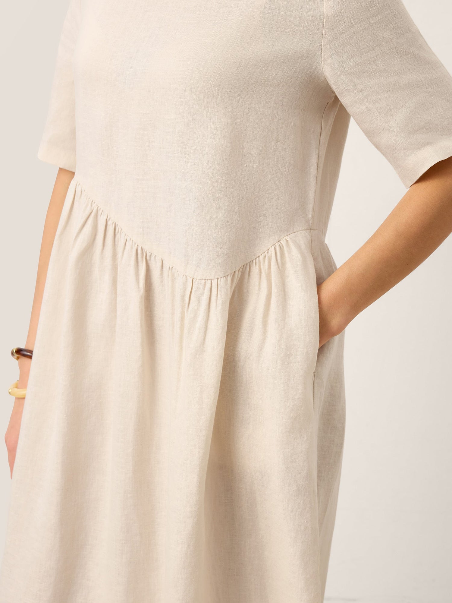 100% Linen Arch-Seam Fluid Maxi Dress EUDORA - Glamourous Grace