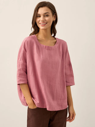 Lavender 100% linen boatneck top with 3/4 length sleeves from LINTICO, stylish and breathable blouse for casual wear.