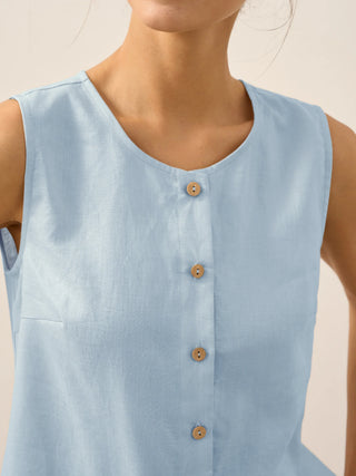 Baby blue linen tank top with button-down front from LINTICO, designed for a relaxed, casual fit.