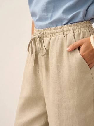 Khaki 100% linen classic pants from LINTICO, stylish and comfortable bottoms with a relaxed fit and tailored design.