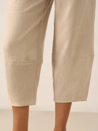LINTICO 100% linen crop pants RORY in taupe, stylish and lightweight bottoms with a relaxed fit and cropped length.