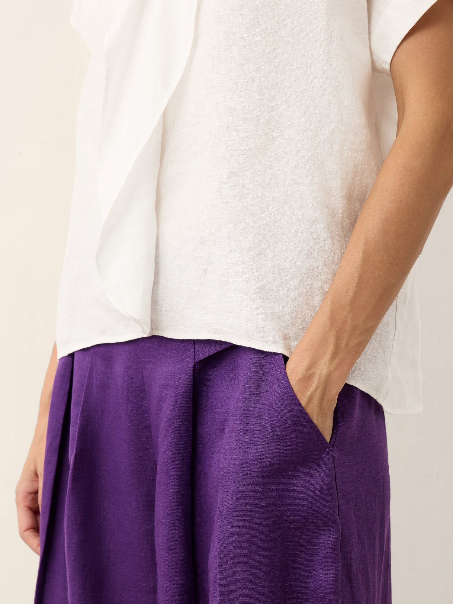 100% Linen Double Ruffle Soft Collar Top VERONICA - Glamourous Grace