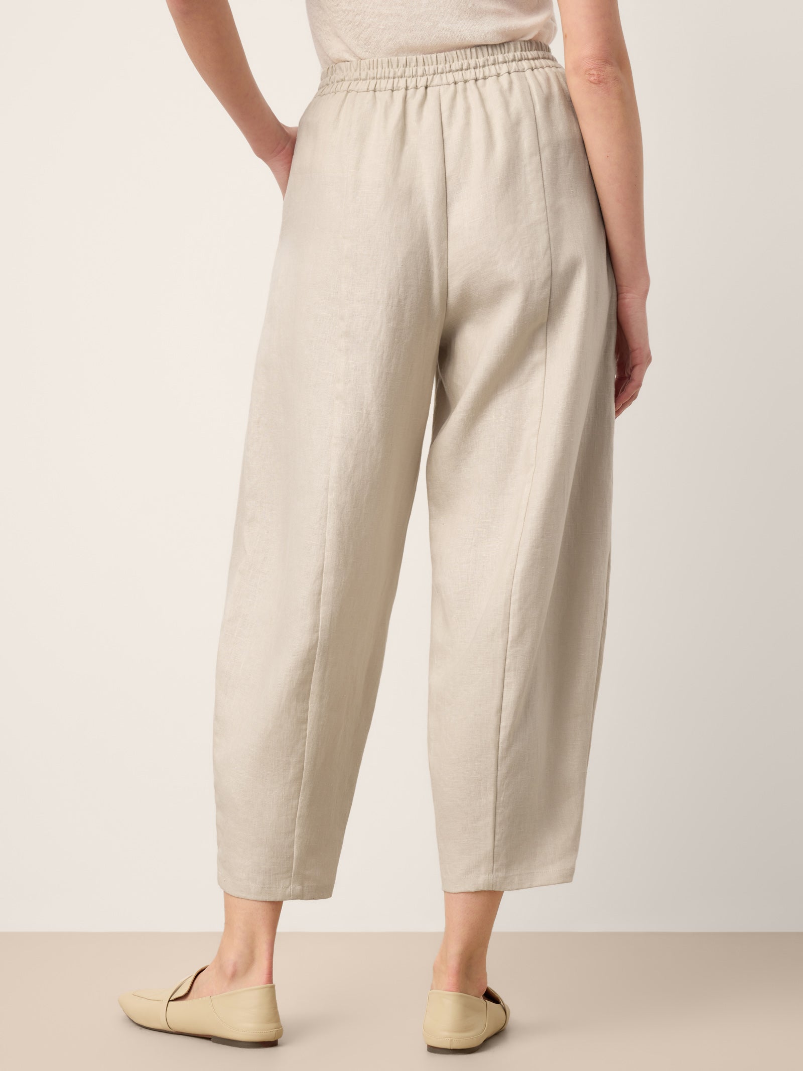 100% Linen Drawstring Waist Tapered Cropped Pants LANEY - Glamourous Grace