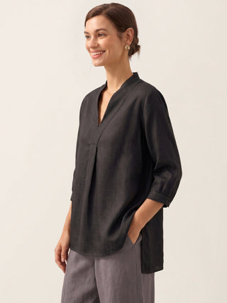Charcoal black linen dress shirt for women, Joanna by Lintico, featuring a classic button-up blouse with a tailored fit.