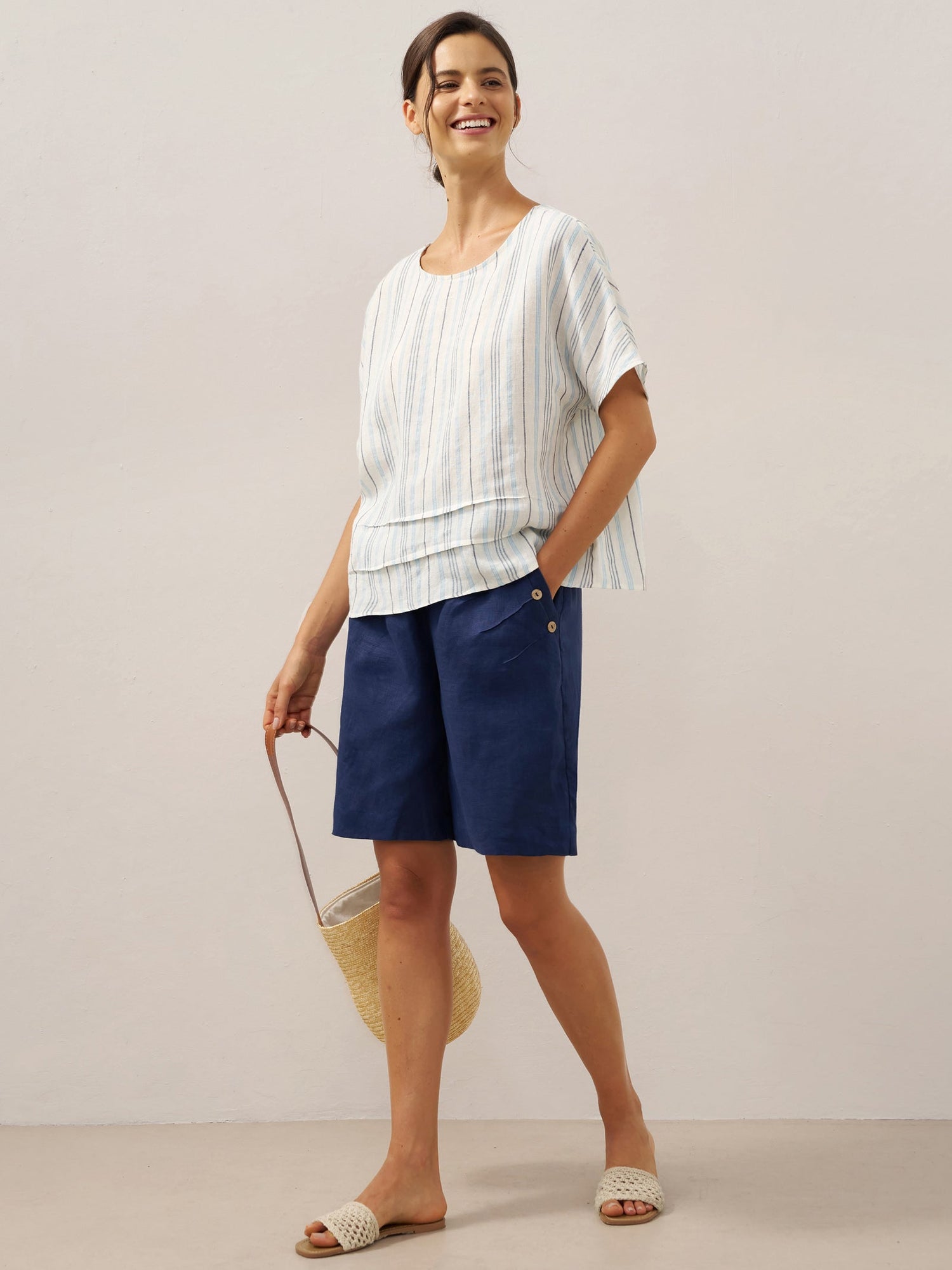 100% Linen Elastic Waistband Capri Pants ANNA - Glamourous Grace