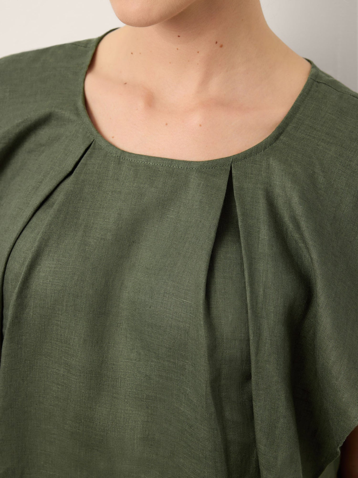 100% Linen Flutter Sleeve Sculpted Pleat Top DRUSILLA - Glamourous Grace