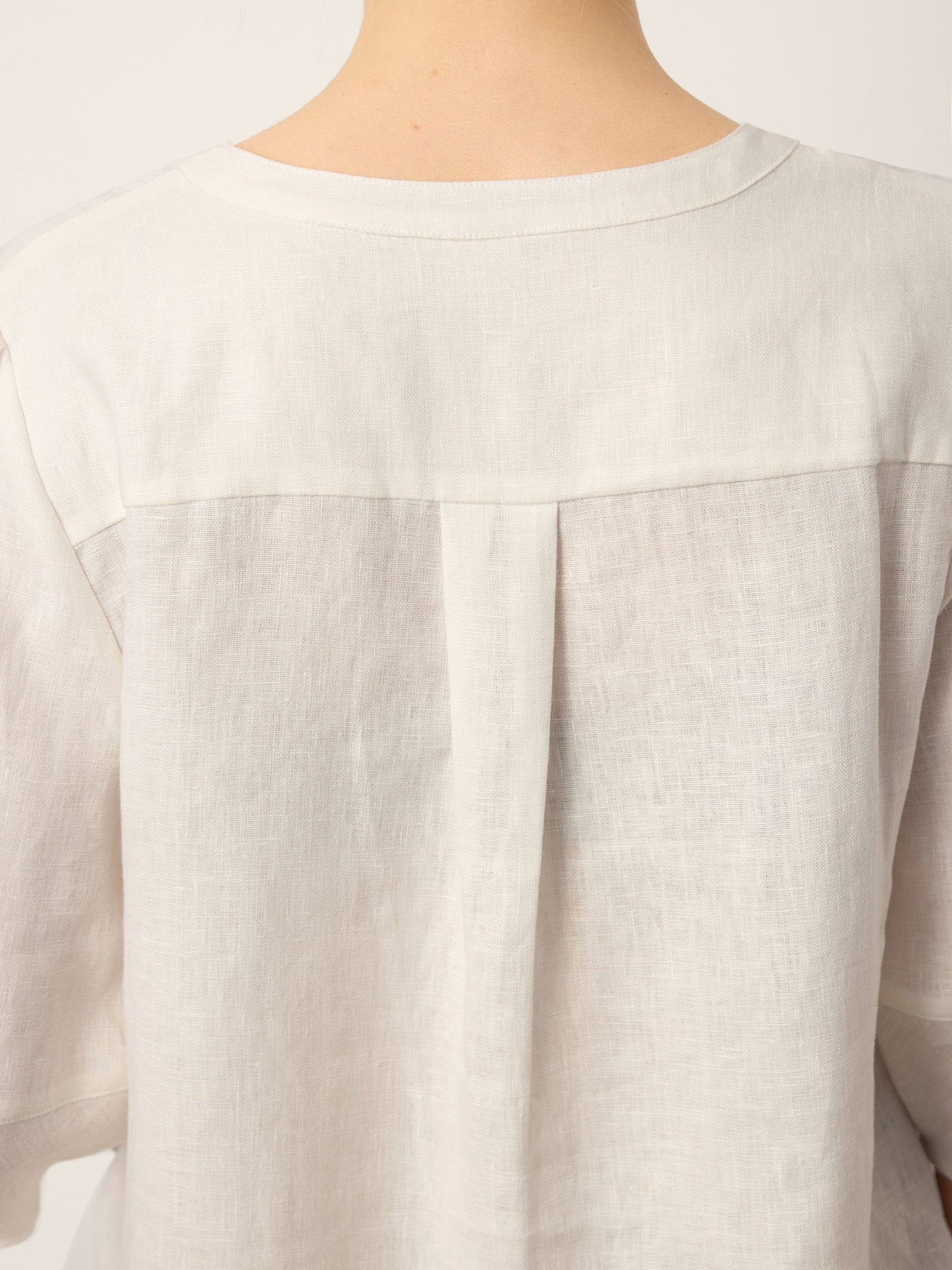 100% Linen Lace Trim Lantern Sleeve V-Neck Top LIVIAN - Glamourous Grace