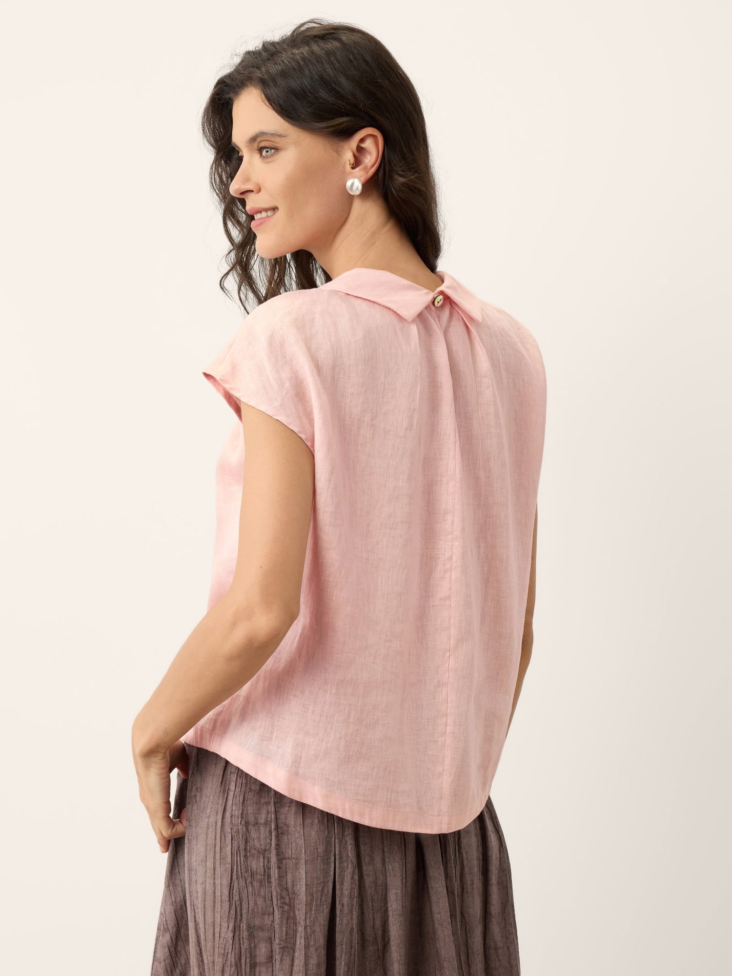 100% Linen Peter-Pan Collar Pintuck Top MIRIAM - Glamourous Grace