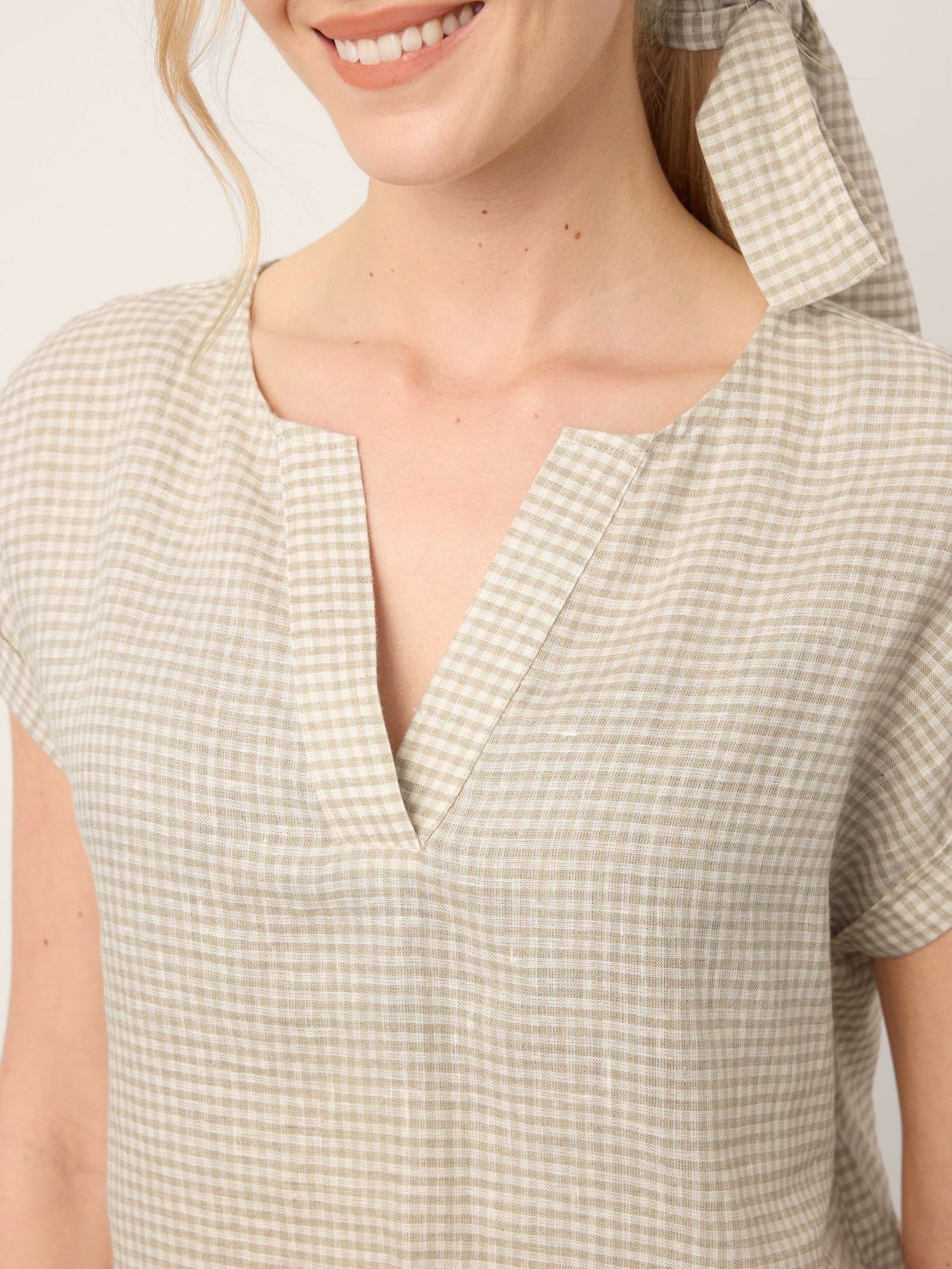 100% Linen Plaid Detachable Tie-Belt Split-Neck Top LEXIE - Glamourous Grace