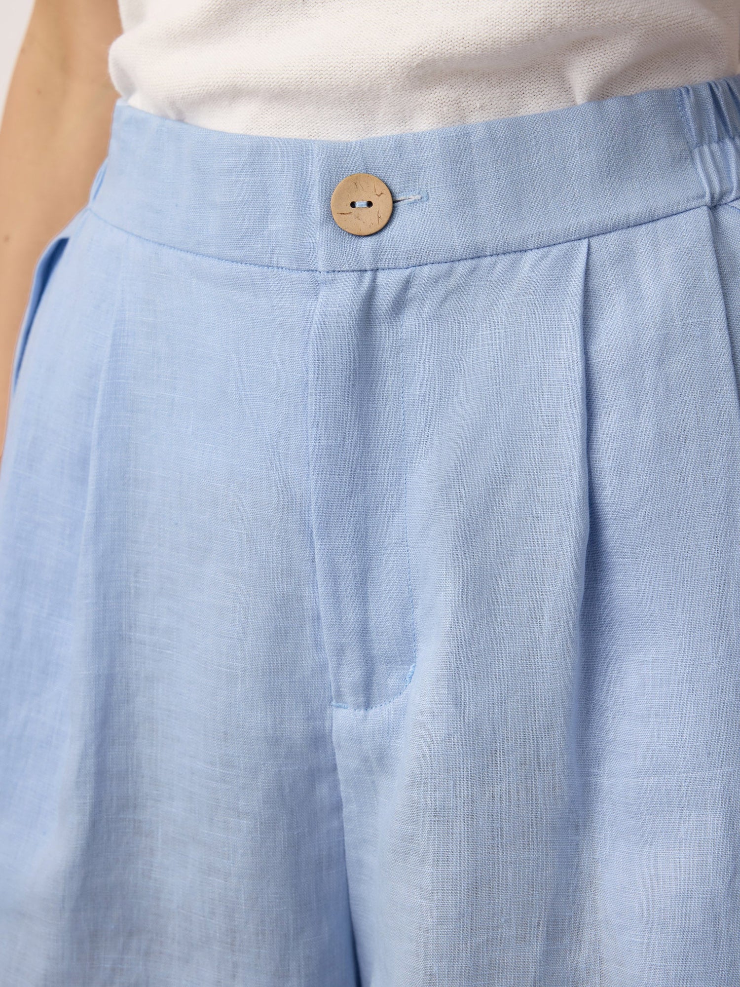 100% Linen Pleated Cuffed Shorts IRISSA - Glamourous Grace