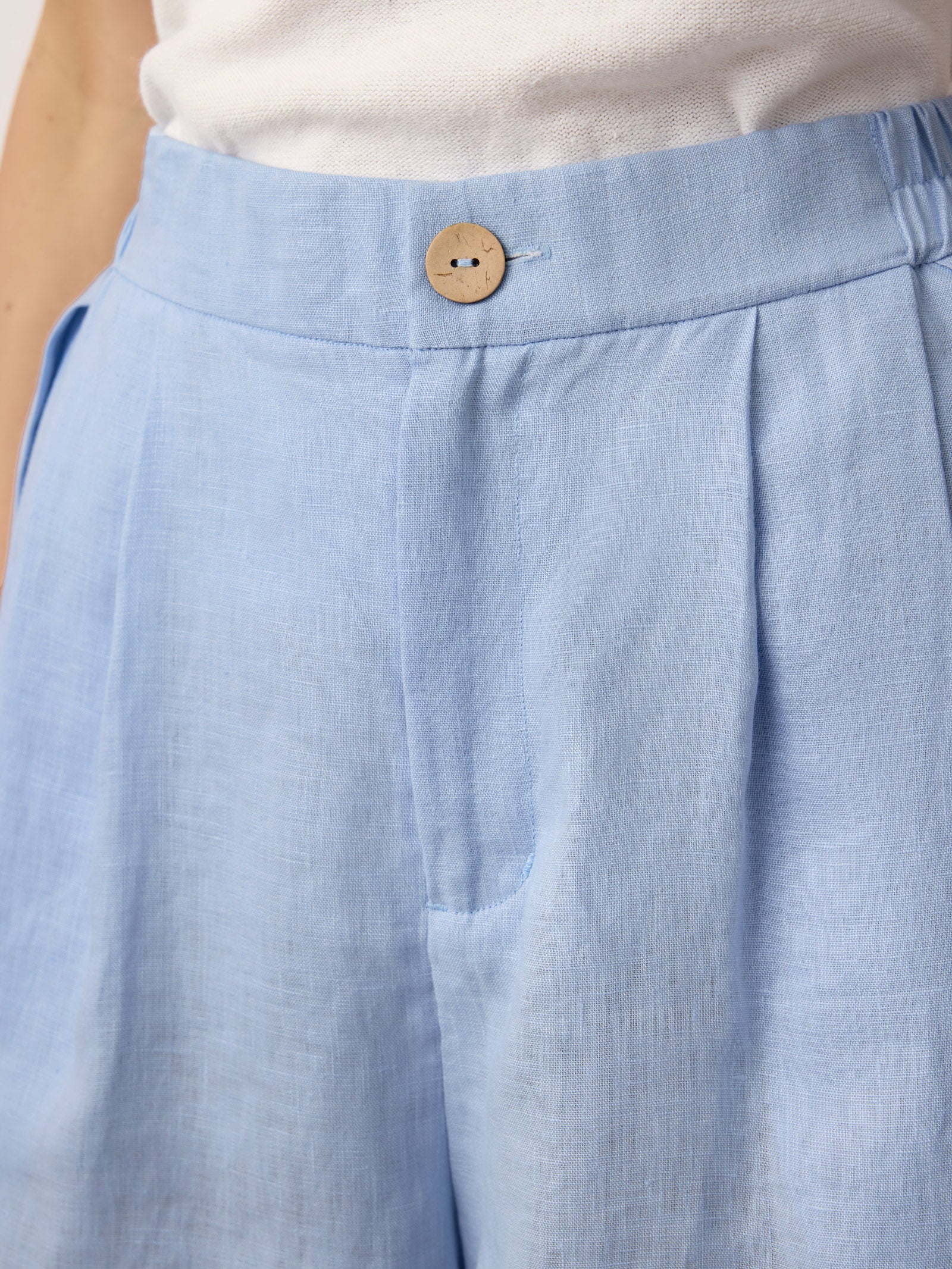 100% Linen Pleated Cuffed Shorts IRISSA - Glamourous Grace