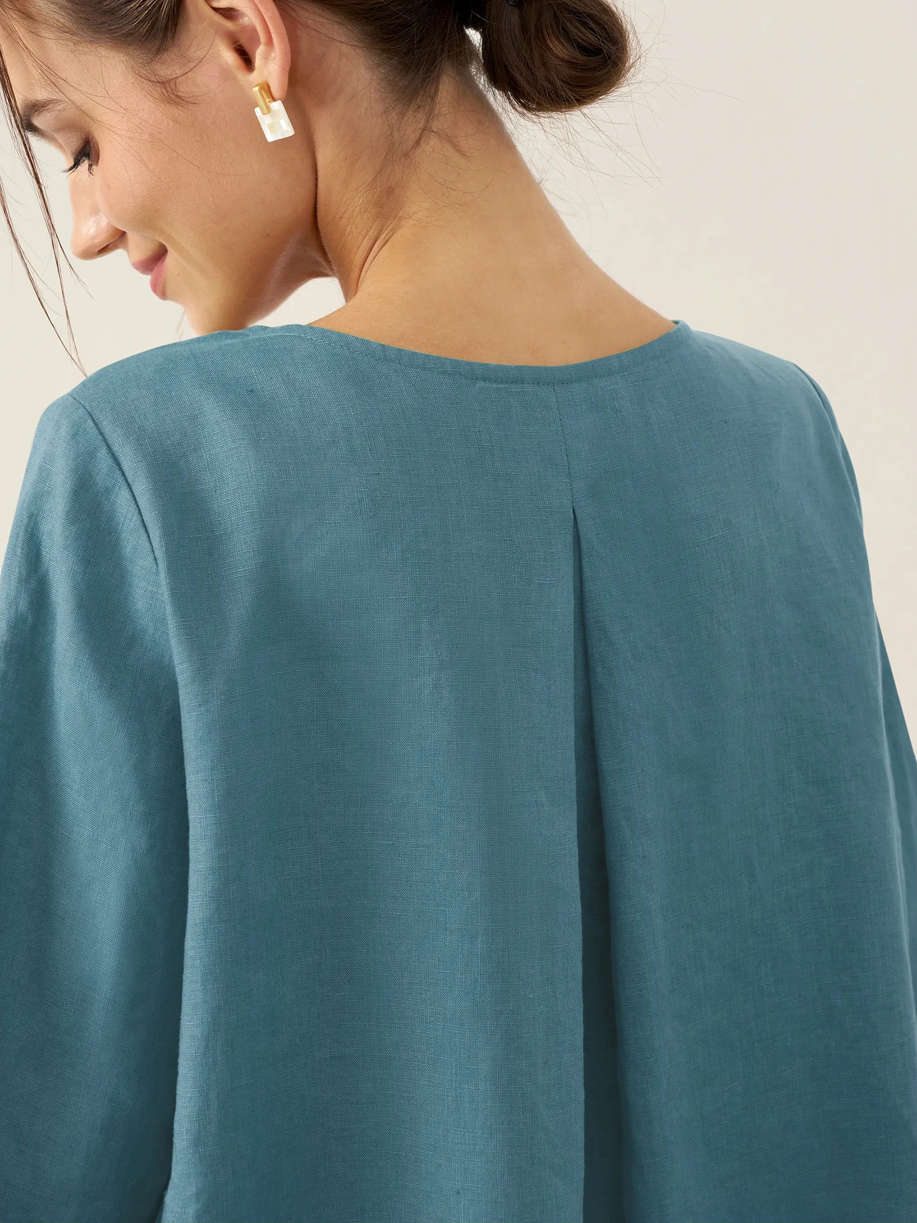 100% Linen Round Neck Asymmetrical Hem Top BRIANNA - Glamourous Grace
