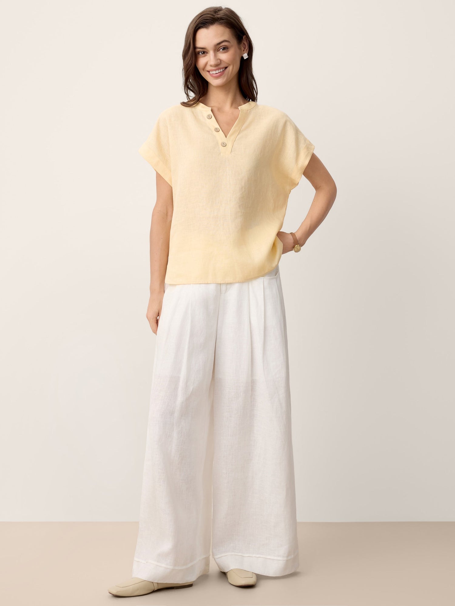 100% Linen Stand-Collar Curved-Hem Top CRESSA - Glamourous Grace
