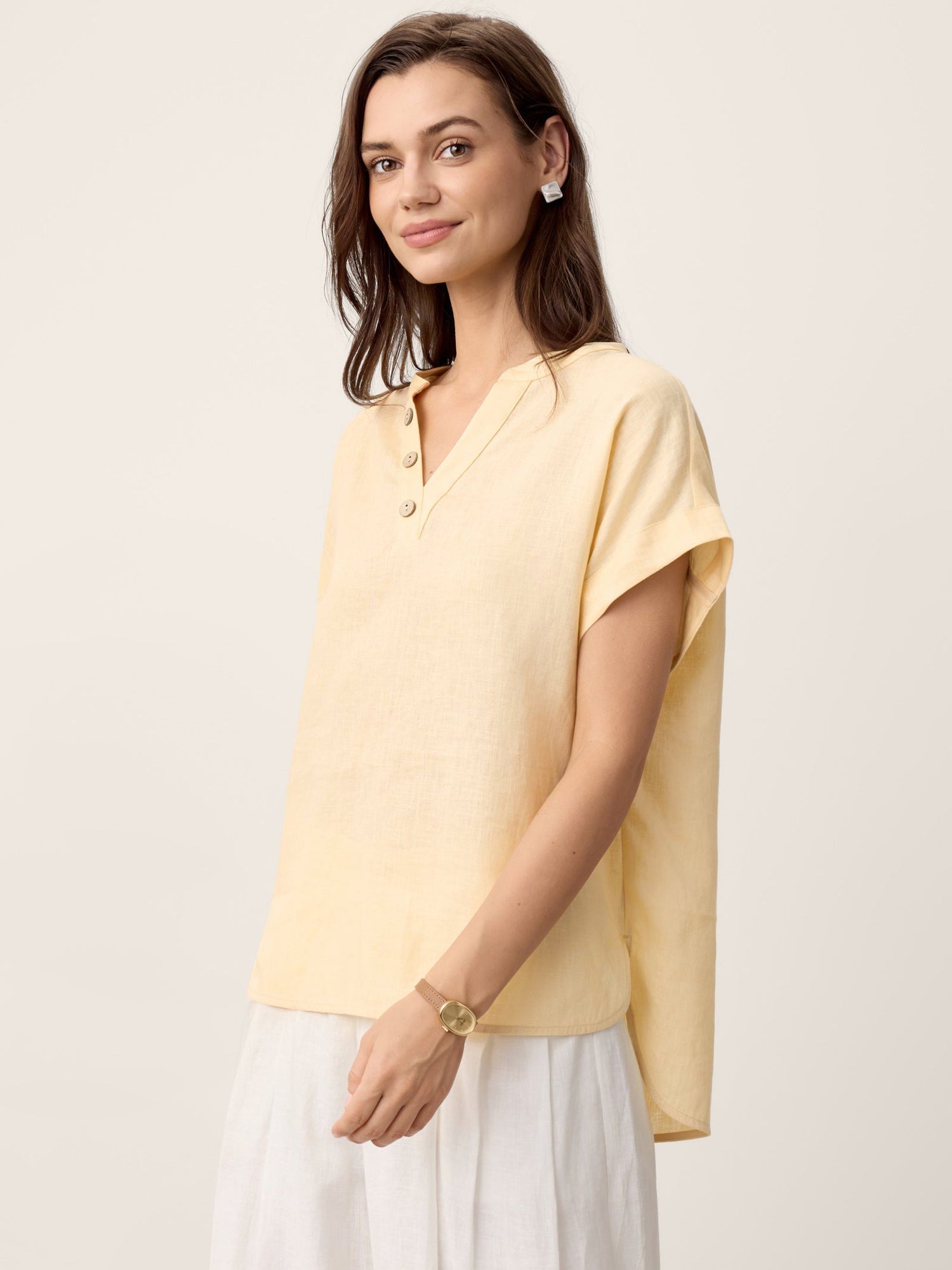 100% Linen Stand-Collar Curved-Hem Top CRESSA - Glamourous Grace