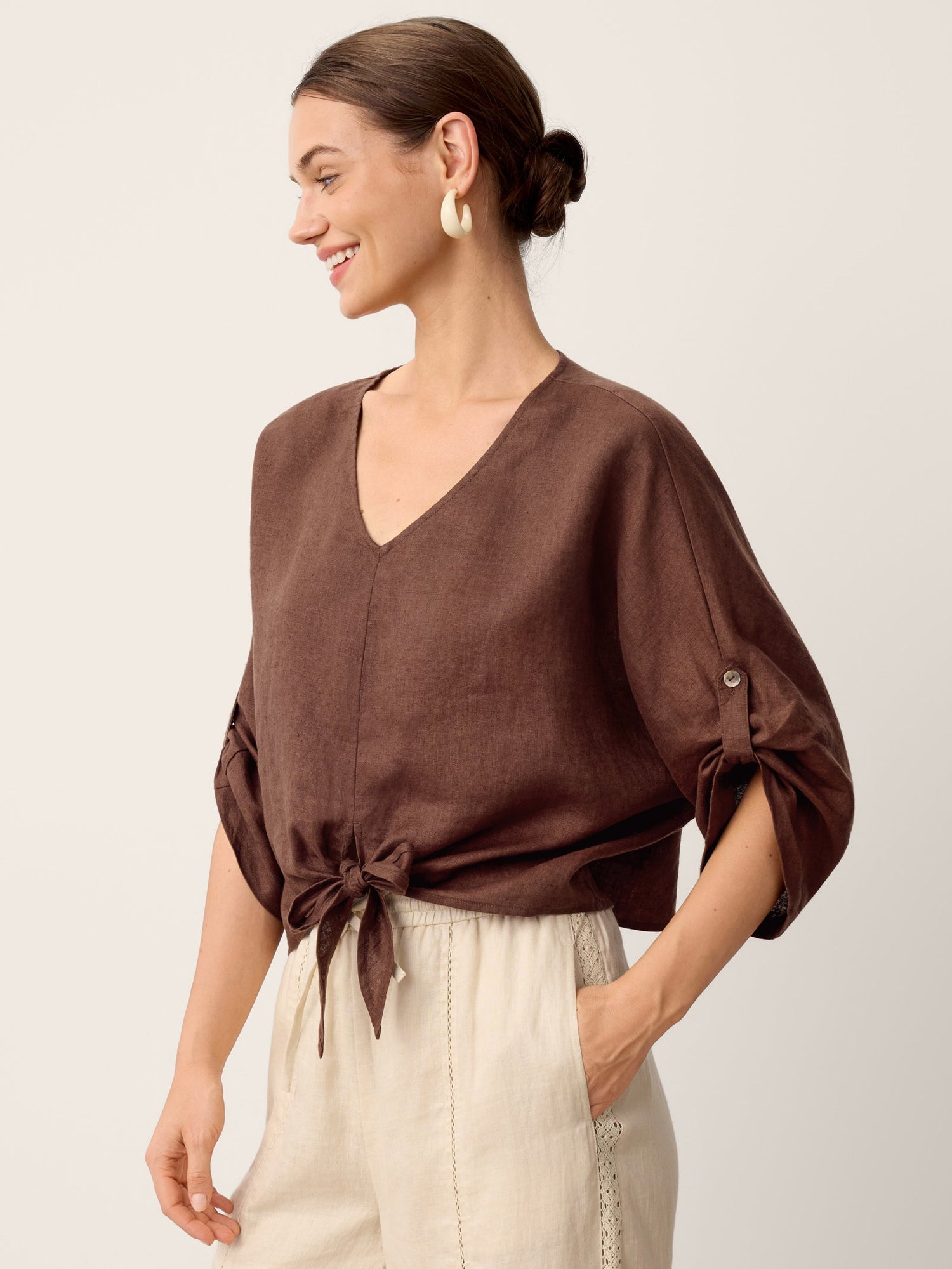 100% Linen Twist-Hem Batwing Top LAVENA - Glamourous Grace