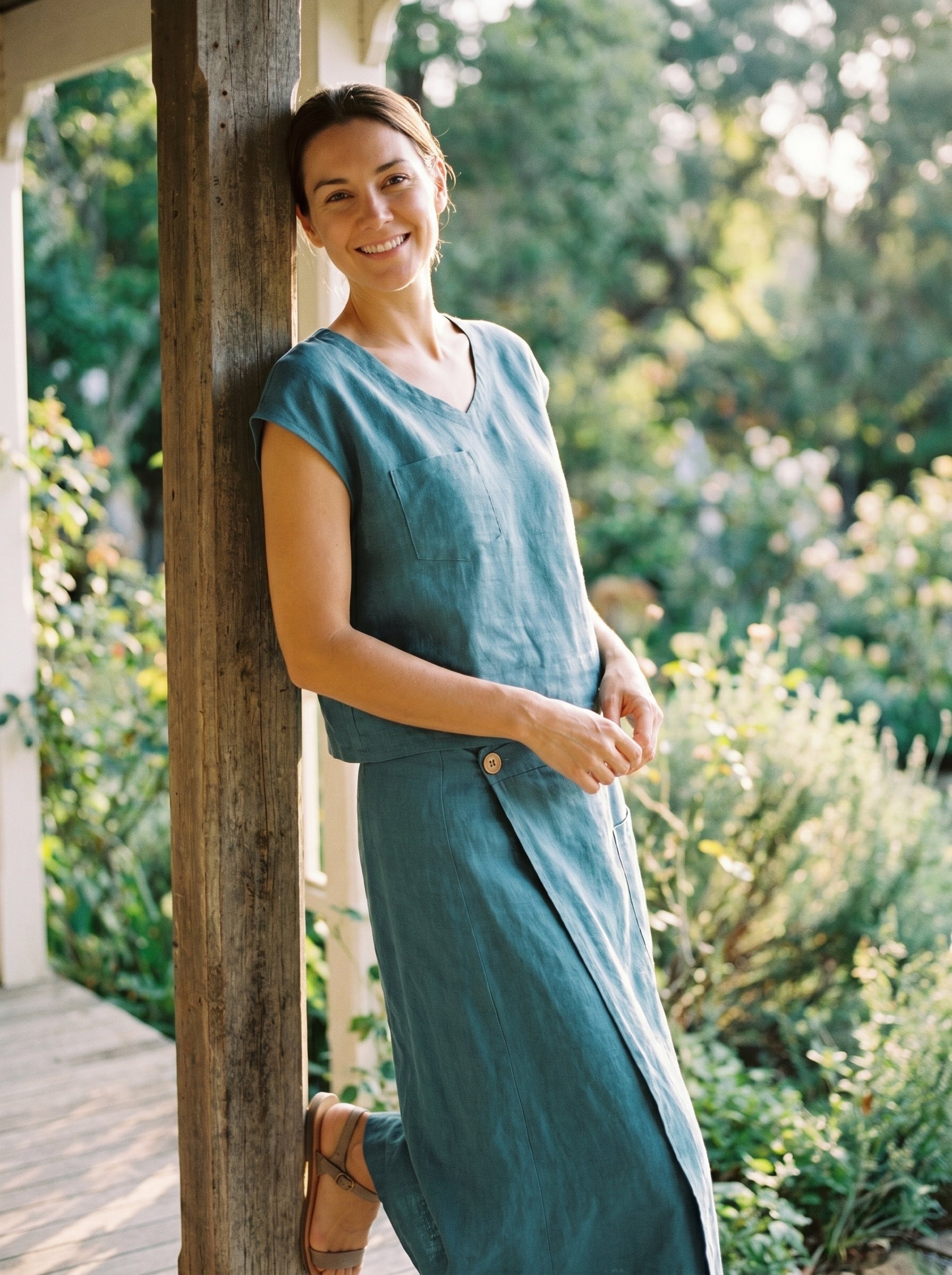 100% Linen V-Neck Cap Sleeve Crop Top FRESSA - Glamourous Grace
