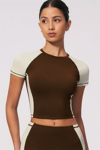 The Sandstone T-shirt Shorts 2-Piece Set