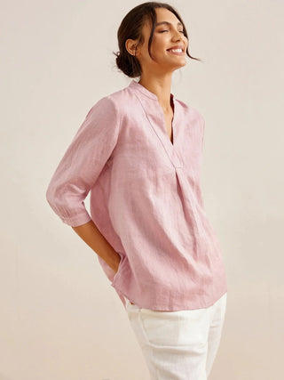 LINTICO Joanna 100% linen dress shirt in a stylish blouse design, featuring a light, breathable fabric ideal for warm weather.