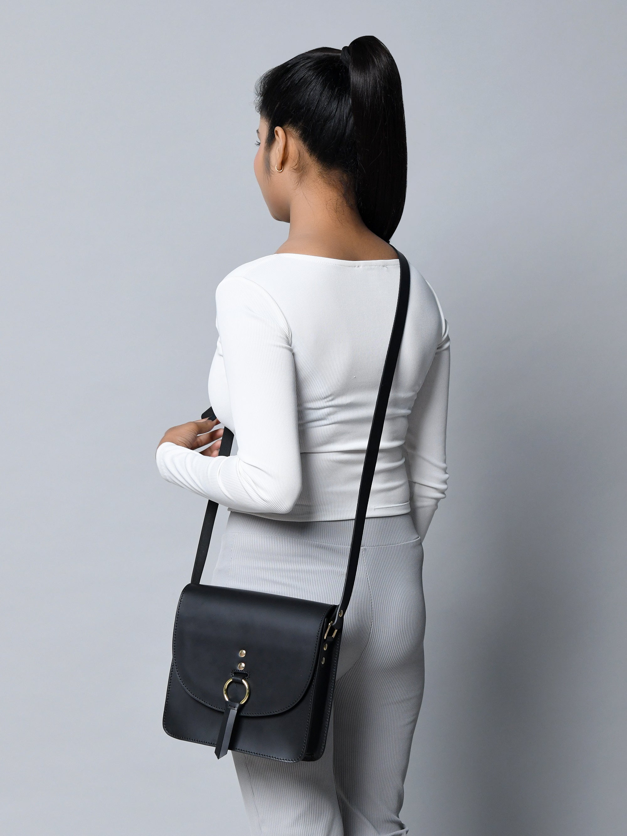 Black Elegance Crossbody Sling Bag - Glamourous Grace