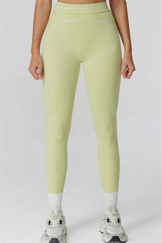 The Amara Sports Bra Leggings 2-Piece Set