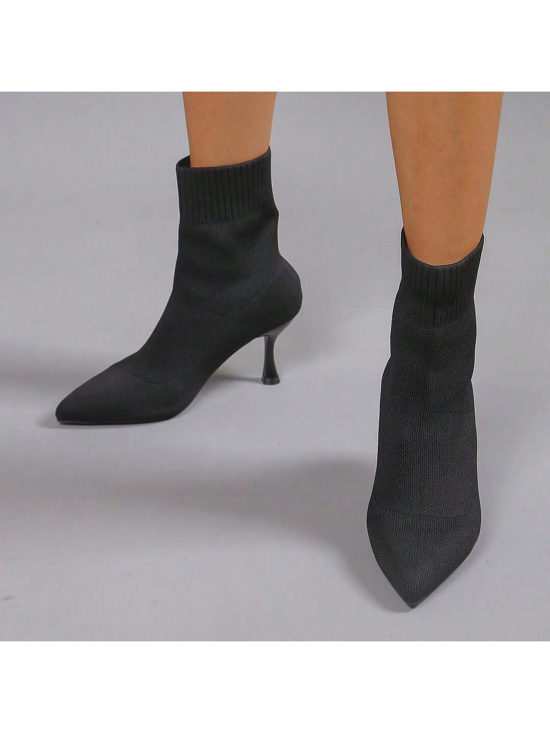 Coco | Black Knit - Glamourous Grace