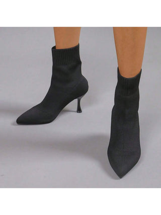Coco | Black Knit - Glamourous Grace